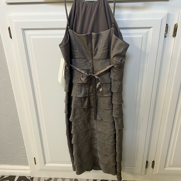 NWT Adrianna Papell gold dress with bedding detail size 12 - Picture 8 of 8